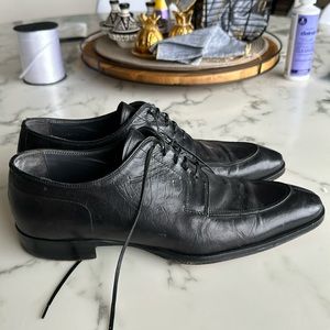 Black To Boot New York shoes. Size 11. Made in Italy.